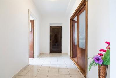 RECO Apartament 3 camere Rogerius – luminos, dubla orientare - 12
