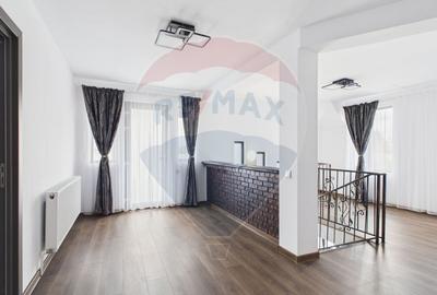 Casă / Vilă cu 5 camere de vânzare - 20