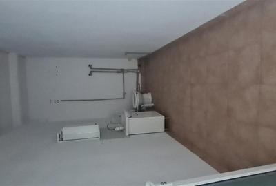 Spatiu 700mp et.1 in zona Aeroport, Arad - 9