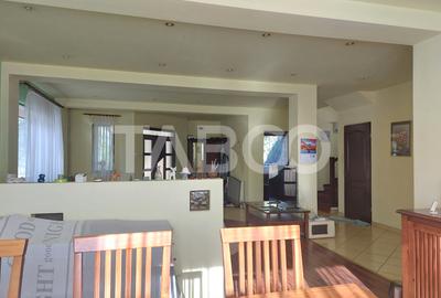 Casa 200 mpu 4 camere curte si gradina zona linistita Talmaciu - 14