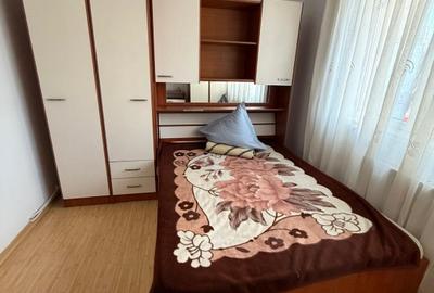 Apartament 3 camere decomandat – Bacău, strada Narciselor - 10