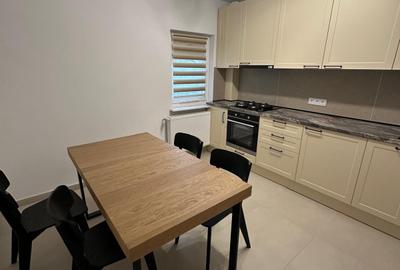 Apartament cu 4 camere decomandat, mobilat în Vitan Mall