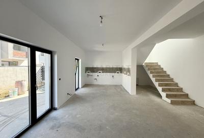 Vila 5 camere Tunari langa Cosmopolis - 2