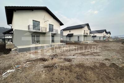 Casa cu 3 camere, 82mp, parcare, Zona Livezeni - 1