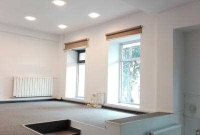 Zona Stefan cel Mare-Metrou imobil 12 camere - 2