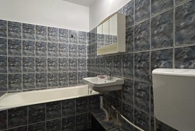 Apartament 2 camere, decomandat, etaj 4, zona Soarelui - 9