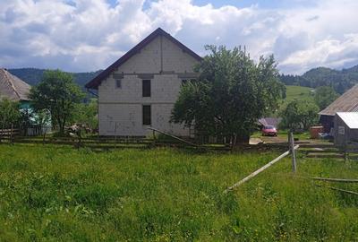 Casă individuală cu 5 camere în Lunca Ilvei