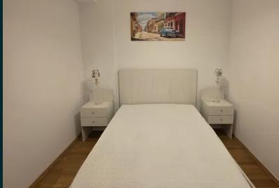 Tineretului,et 1/10, decomandata pat matrimonial,Amenajata, centrala,mobilata - 1