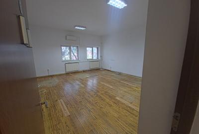 Birou, 22 mp în Faleza Nord