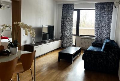 Apartament cu 2 camere semidecomandat, mobilat în Băneasa