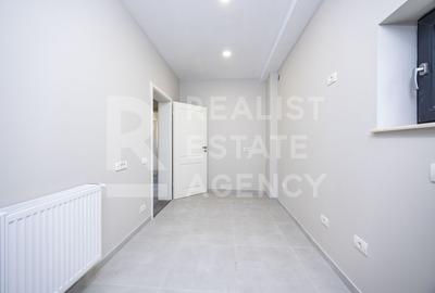 Vilă 8 camere, potrivită pentru birouri, echipe IT, avocați,zona 1 Mai - 12
