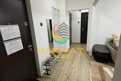 Apartament de Vanzare - 3 Camere - 2