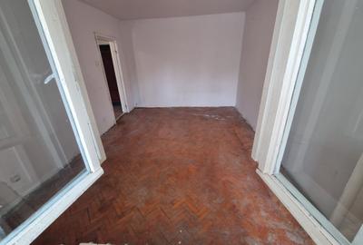 Apartament 2 camere decomandat Piata Nicolina - 6