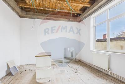 Vila S+P+2+M, 15 camere, ideala pentru investitie - Ștefan cel Mare - 6