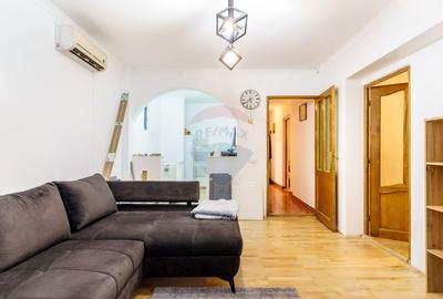 Casa individuala cu 3 apartamente, comision 0%, Intre Lacuri - 9