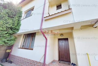 Casă individuală cu 7 camere decomandat în Central