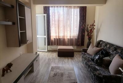 Apartament cu 2 camere decomandat în Kamsas