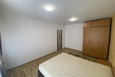 Apartament 2 camere, decomandat, zona Universitatii - 4