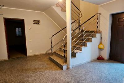 Casă cu 7 camere în Exterior Sud