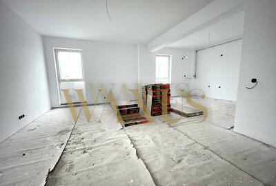 Apartament cu 4 camere semidecomandat în Florești