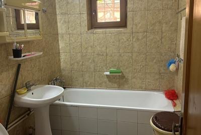 Apartament 2 camere decomandat de vânzare – Str. Soveja - 7