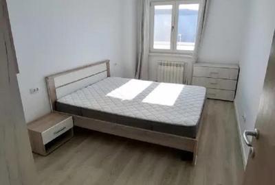 Apartament cu 2 camere semidecomandat în Târgu Cucu