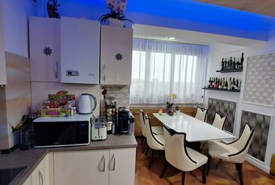 PENTHOUSE LUX - LOCATIE EXCELENTA -VIEW SUPERB - TERASA AMENAJATA 300 MP - 30