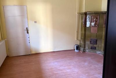 Casă săsească de vânzare – spațioasă, cu beci cu arcade. - 12
