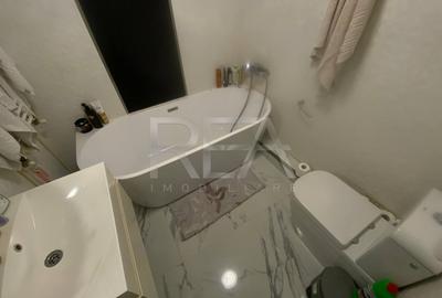 3 Camere- Etaj 1/8 -Centrala proprie- Piata Rahova - 9