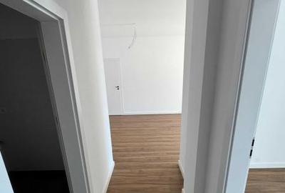 Apartament cu 3 camere decomandat în Viilor