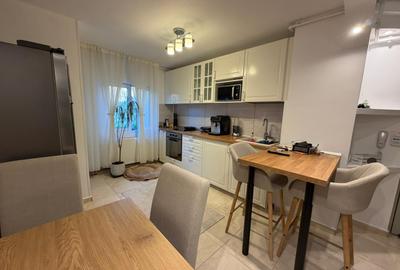 Apartament 3 camere de vânzare, Veteranilor - Dealul Tugulea - 1