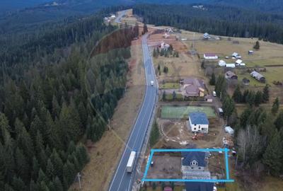 Casa / Vila cu 8 camere de vanzare - 1