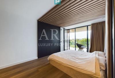 WATERFRONT VILLA 2024 POOL - 6