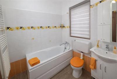 Rezidenta 4 camere,in farmec istoric, vedere Tampa,cu beci si pod,Centrul Istori - 8