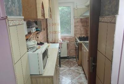 Apartament 2 camere decomandat circular, Podu Ros, etaj 1 - 1