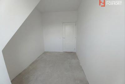 Duplex modern cu 5 camere si 2 bai in Ghiroda - 11