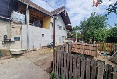 Casa cu 3 camere si teren de 2096 mp in Ianova - 12