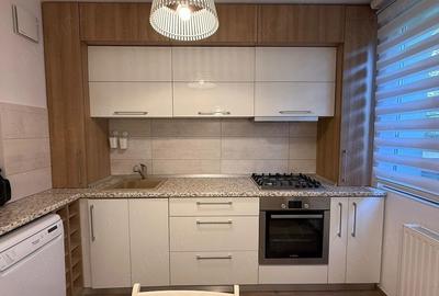 Apartament cu 2 camere decomandat, mobilat în Politehnica