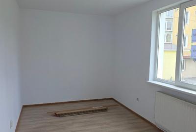 Apartament cu 2 camere , ultracentral , bun pt birouri in orasul Baraolt - 5