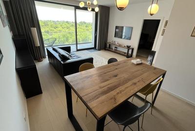 Apartament cu 2 camere semidecomandat, mobilat în Sisești