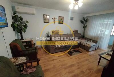Apartament cu 4 camere decomandat în Frumoasa