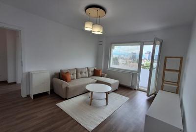Apartament cu 3 camere semidecomandat, mobilat în Take Ionescu