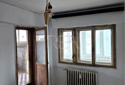 4 camere Piata Romana decomandat, et. 3, an 1980, metrou, 97 mp - 4