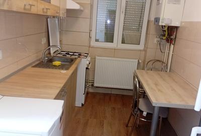 Inchiriez apartament cu 2 camere in zona centrala -langa Unicredit Bank - 7