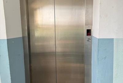 Garsoniera  spatioasa , 35 mp,centrala gaz, Dacia -  Bd Tomis-Tavola ,  350 euro - 24