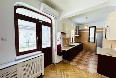 Vila reprezentativa vis a vis de Piata Floreasca, garaj, curte proprie - 5
