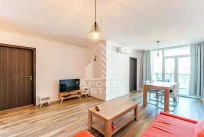 Apartament cu 2 camere decomandat, mobilat în Central