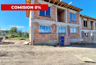 Casa tip duplex, la alb - Sura Mica - COMISION 0 - 1
