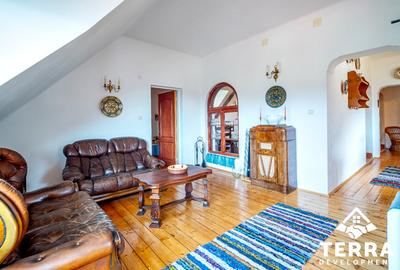 Apartament spectaculos de 5 camere în Sinaia cu priveliște de vis către munte - 4