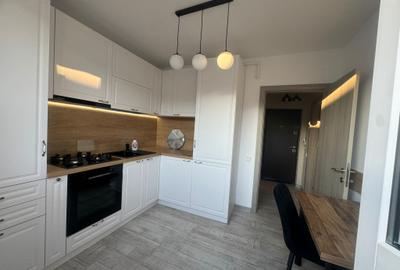 Garsonieră decomandată, mobilată în Sud